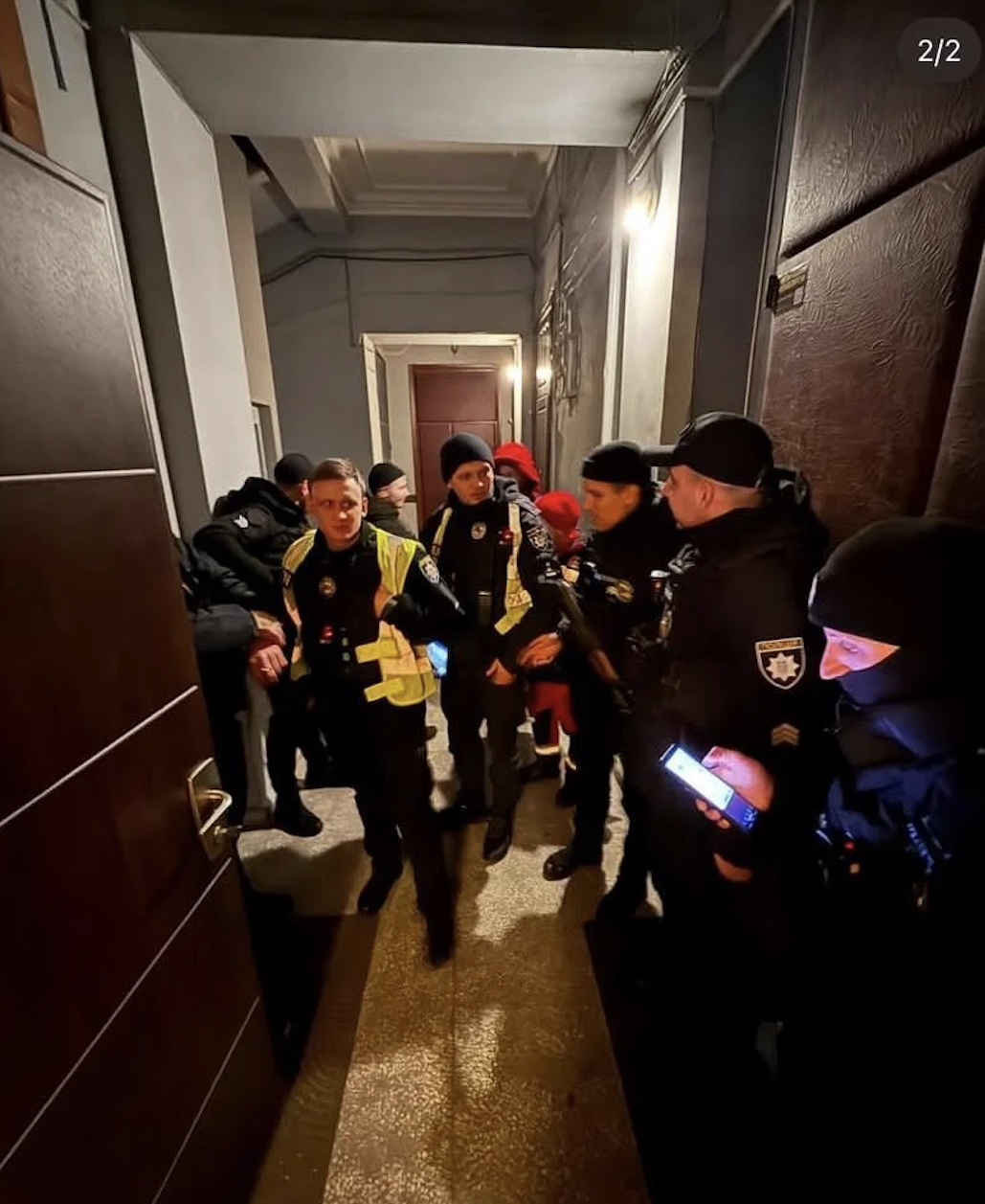 На популярного украинского певца напали в Киеве: что известно